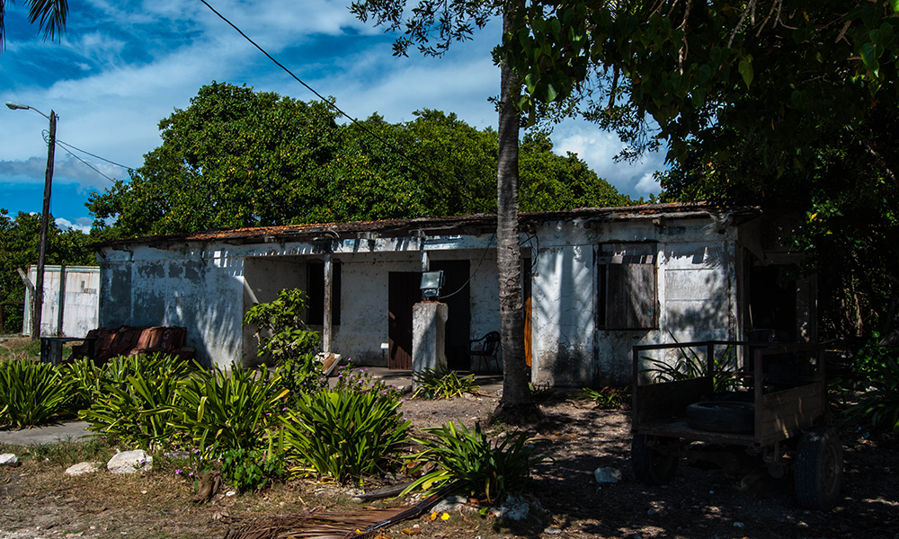 El viejo cuartel es el único edificio que sobrevivió a la demolición (Foto: Julio Batista)
