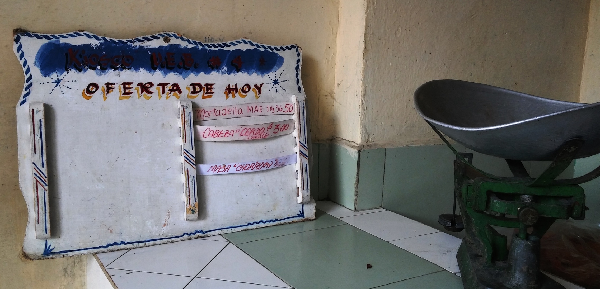 Ventanilla de cárnicos Ideal-2 Foto Jesús-20200220_130641