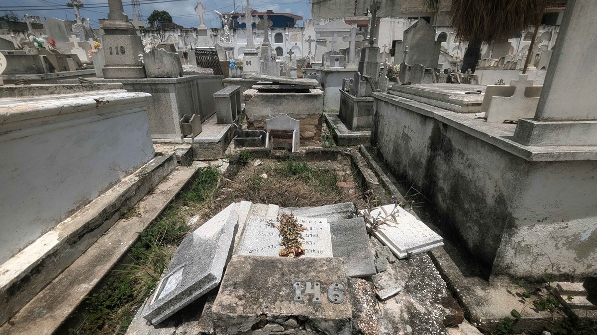 3 Cementerio Holguín_Portada